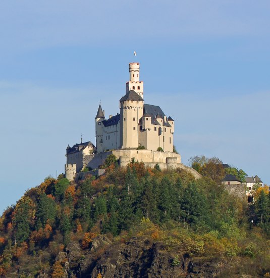 Marksburg castle at Braubach | © Friedrich Gier