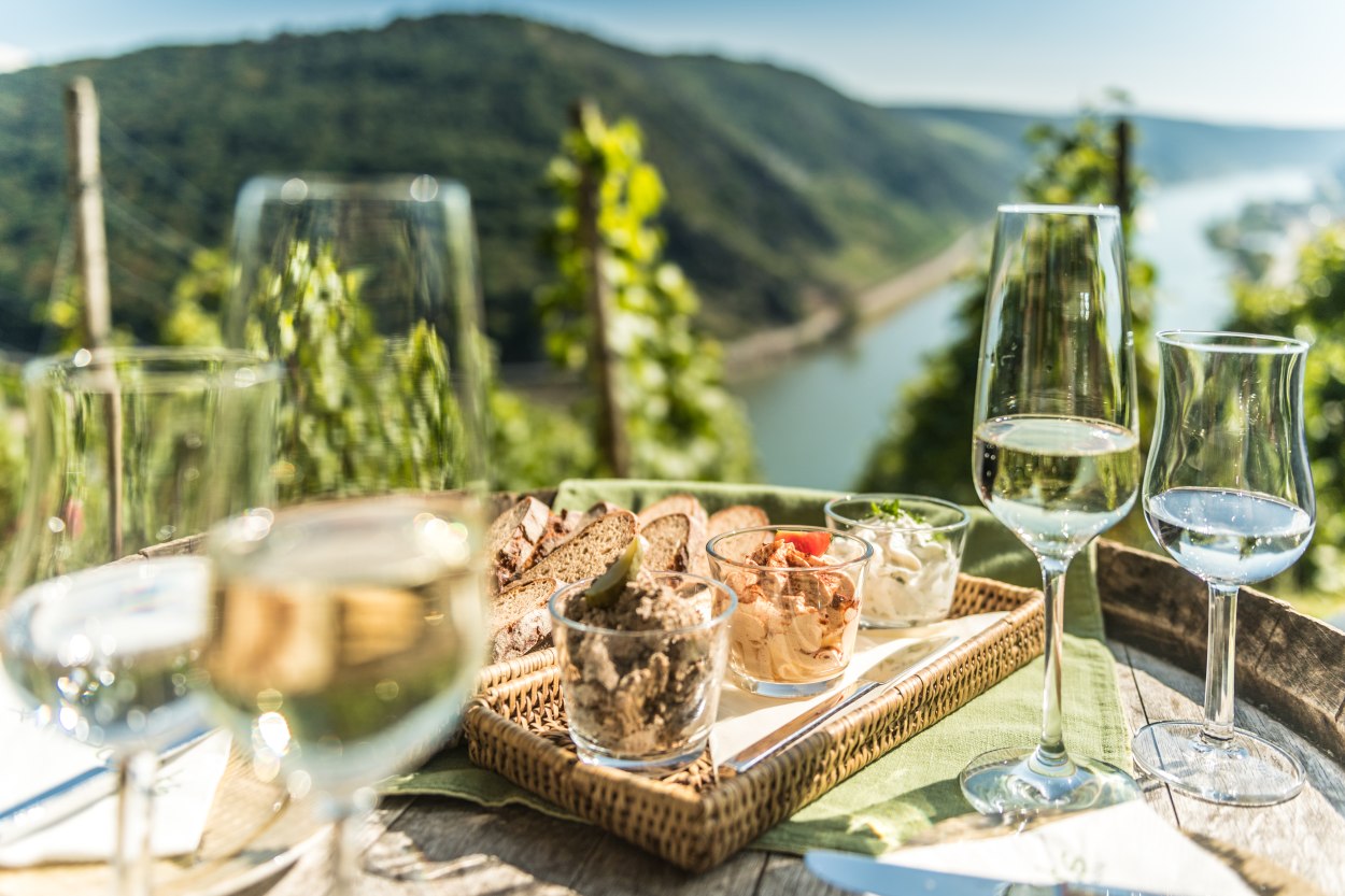 Brotzeit im Günderodehaus in Oberwesel | © Dominik Ketz/Rheinland-Pfalz Tourismus GmbH