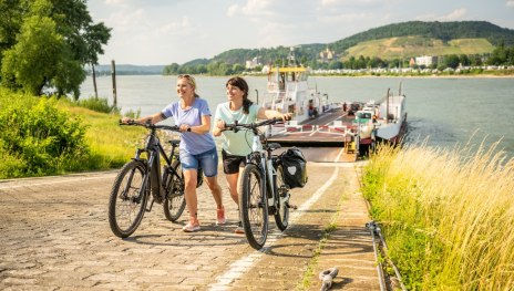 Fähre zwischen Bad Hönningen und Bad Breisig | © Dominik Ketz, Romantischer Rhein Tourismus GmbH