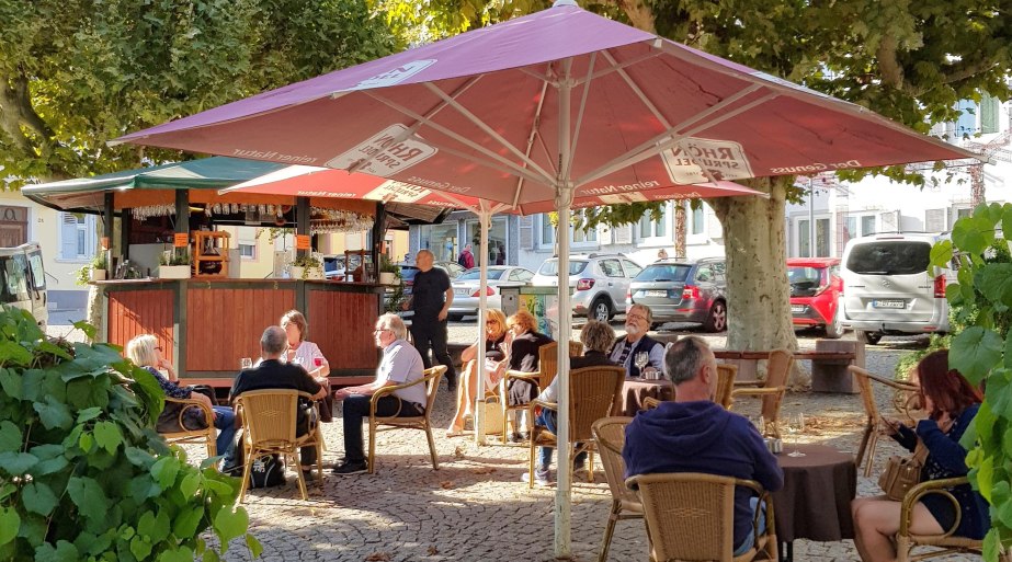 Weinstand am Markt | © Rüdesheim Tourist AG - Gaby Schäfer