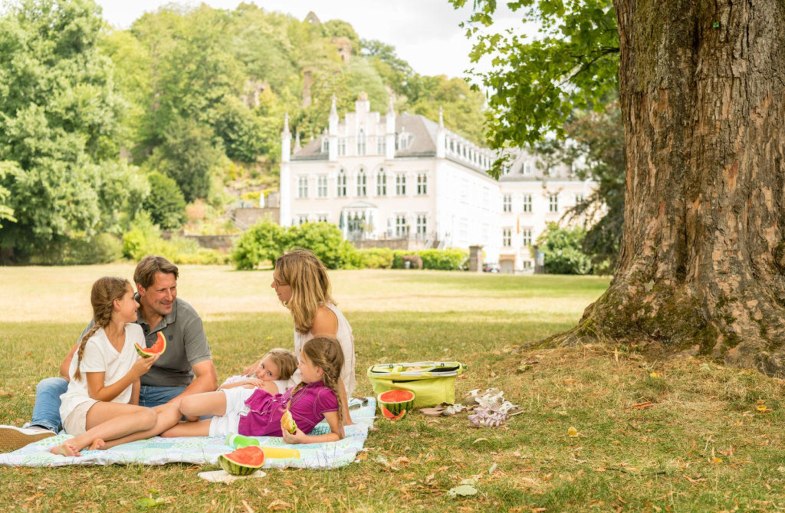 Picknick im Schlosspark Sayn | © Dominik Ketz/Rheinland-Pfalz Tourismus GmbH