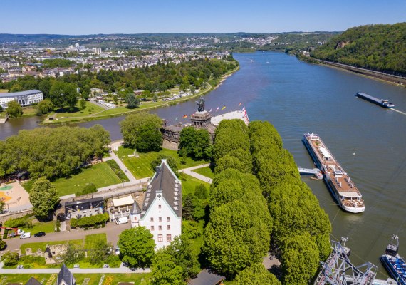 Blumenhof und Ludwigmuseum | © Koblenz-Touristik GmbH / Dominik Ketz