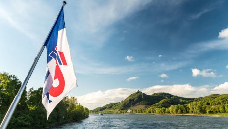 KD Flagge im Wind | © Dominik Ketz