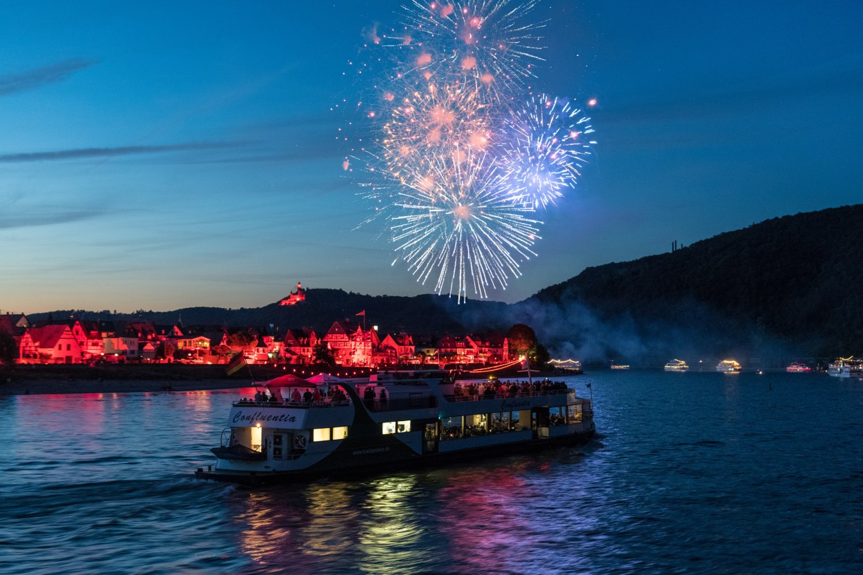 Rhein in Flammen zwischen Spay und Koblenz | © Dominik Ketz