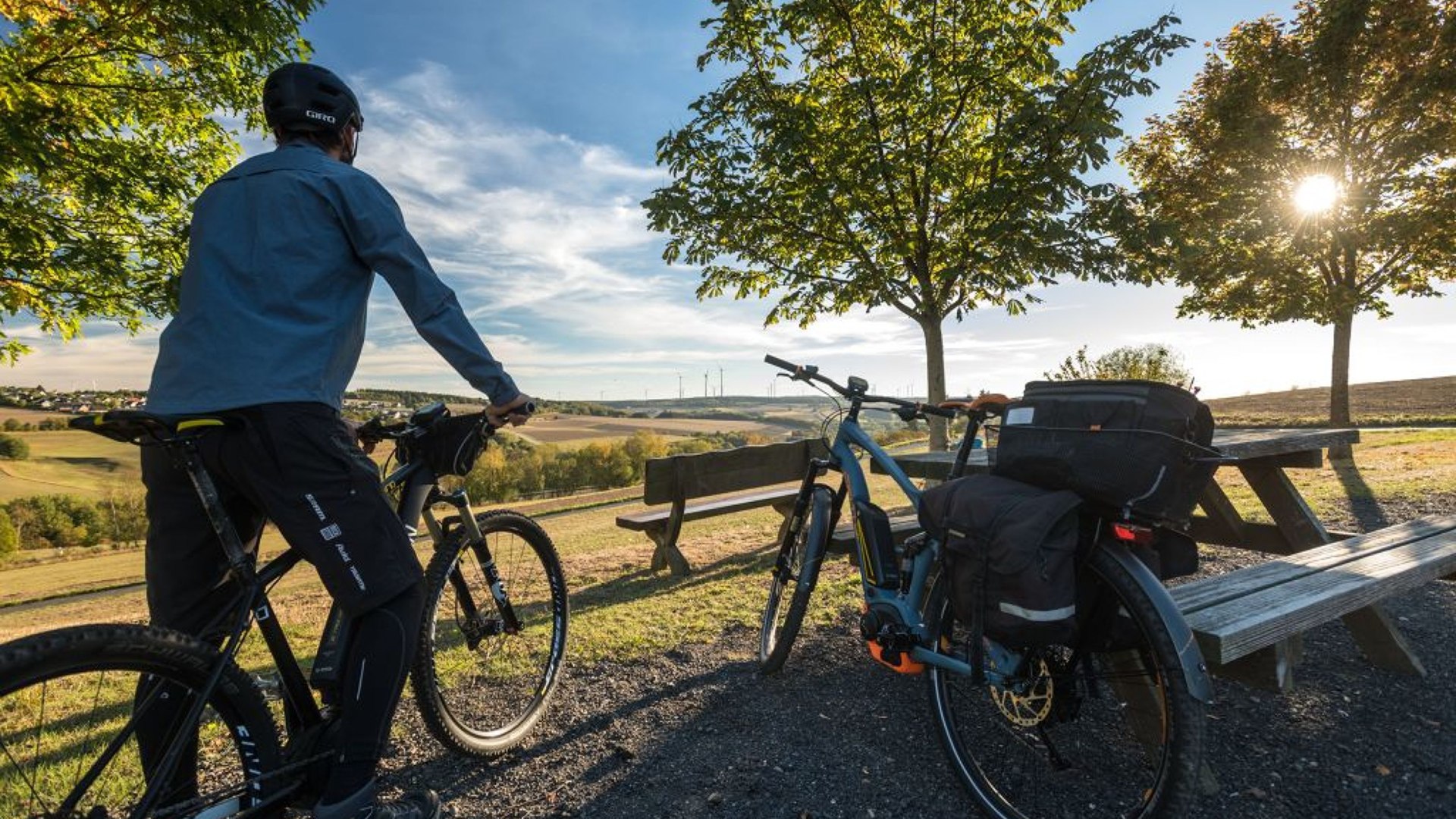 Auf der Loreley-Radtour Hunsrück-Mittelrhein | © Dominik Ketz für Merian / Rheinland-Pfalz Tourismus GmbH