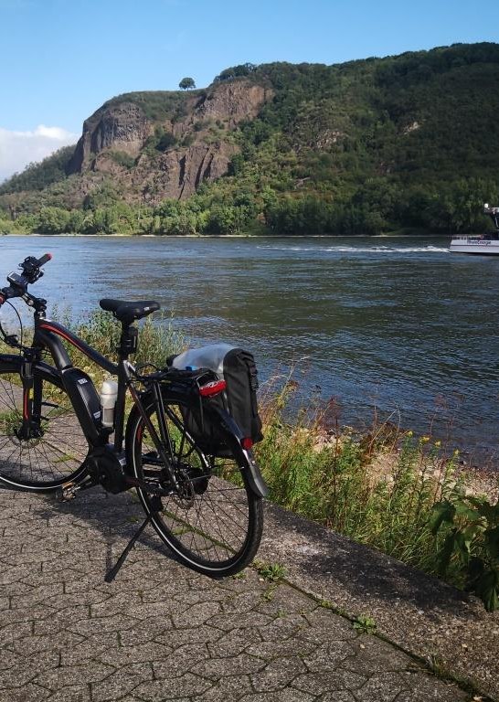 Elektrofahrrad auf dem Rheinradweg | © Leonard Pinger/Rhineland Holiday Pinger Hotels oHG