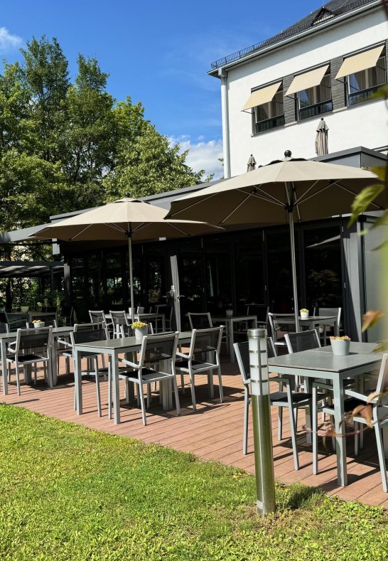 Terrasse vor dem Wintergarten | © Müsel, Hotel im Schulhaus