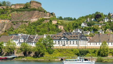 Fähre mit Festung | © Koblenz-Touristik GmbH / Dominik Ketz